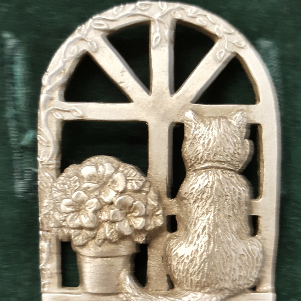 Vintage Pewter Brooch/Pin Cat Looking out Window